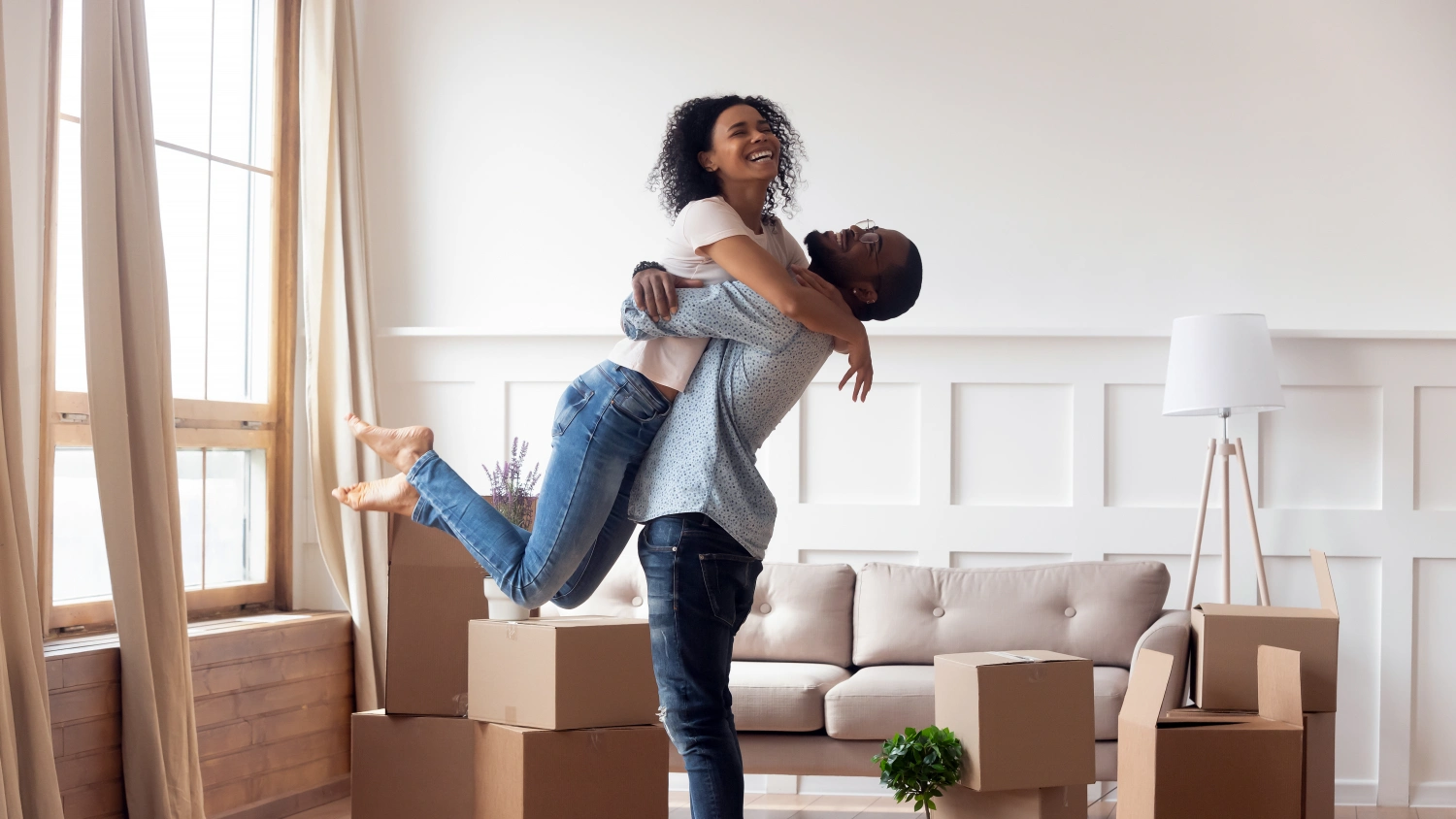  Relocating for Love: Tips for Couples Moving In Together